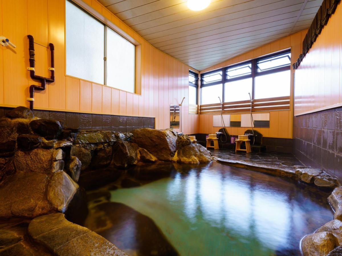 Готель Ureshino Onsen Kotobukiya Екстер'єр фото